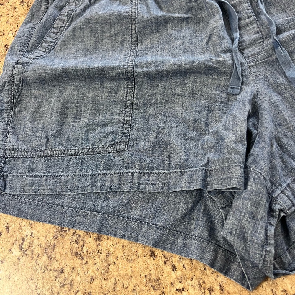 GAP Chambray Blue elastic Drawstring denim shorts xl Shorts - Picture 3 of 8